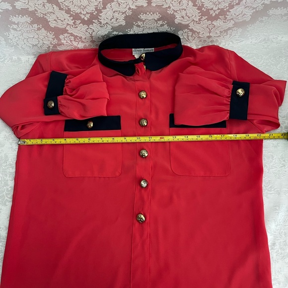Vintage NWOT Therese Baumaire Paris buttoned blouse top pit to pit 20.5” - Picture 9 of 13